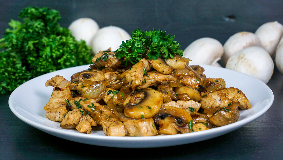 Schnelles Putengeschnetzeltes Mit Champignons 301 Kcal Je Portion